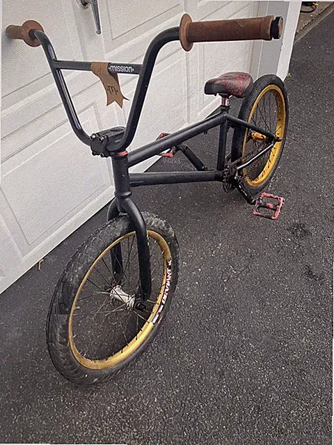 Custom Lightweight 21 Lb Bmx Bike MacNeil Odyssey Premium KHE Proper Animal